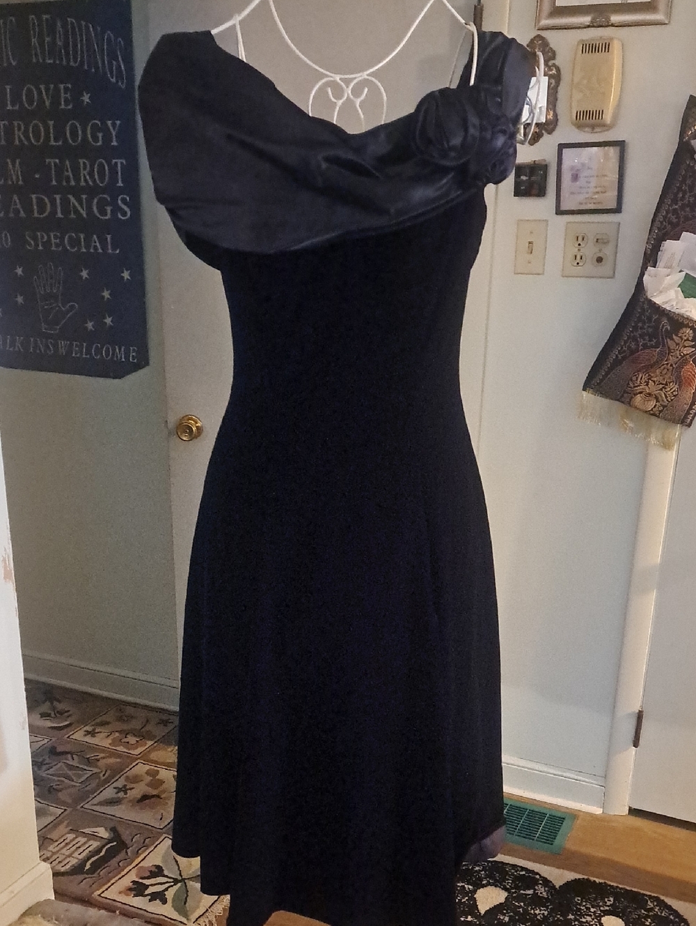 Vintage Karen Lucas For Niki Black Velvet Party Dress, Sz S